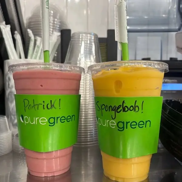 Personalized Pure Green smoothies at the Aventura store