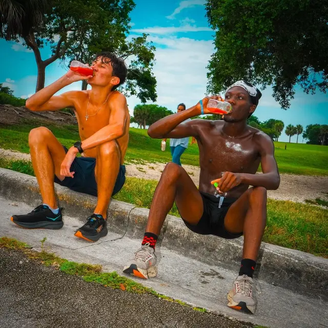 Runners refueling with Pure Green cold-pressed juice near Miami Lakes